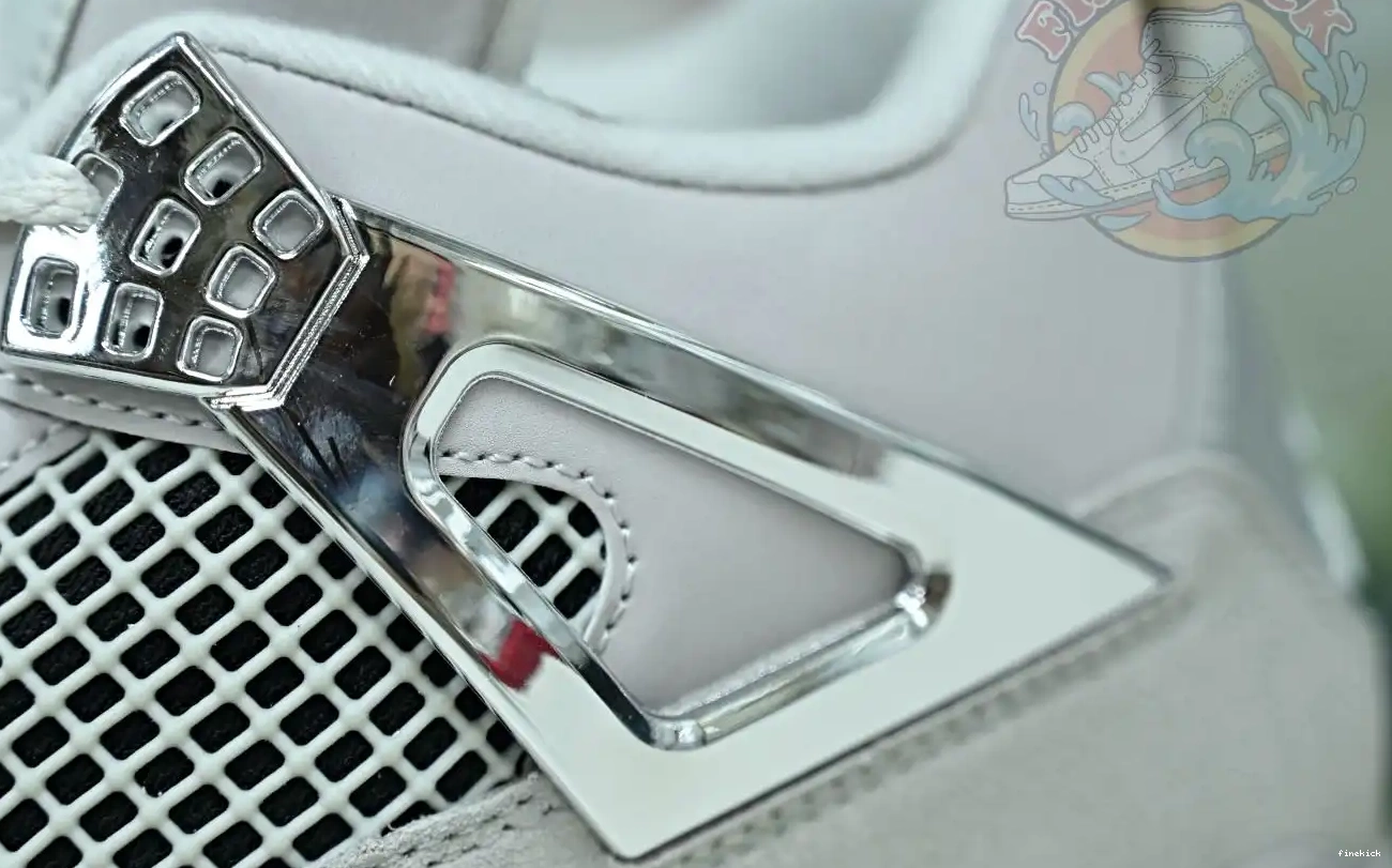 Jordan lron Jordan Air 4